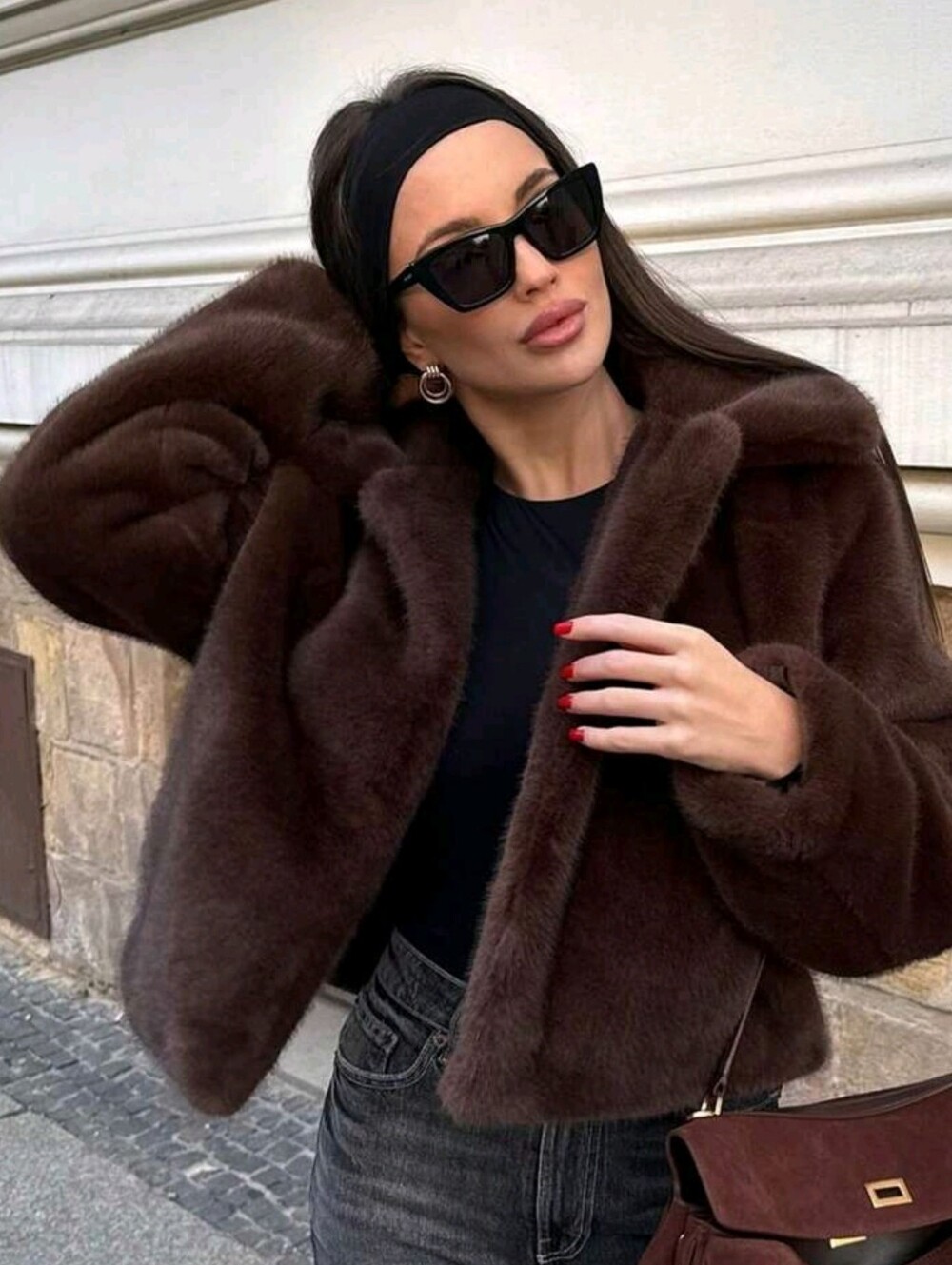 Women Faux Fur Coat, Mink Fur Integrated Short Stand Collar